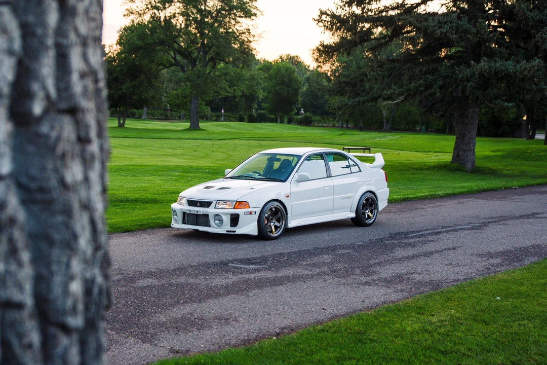 1998 Mitsubishi Lancer Evolution V 6th Gen - Image 18 of 31