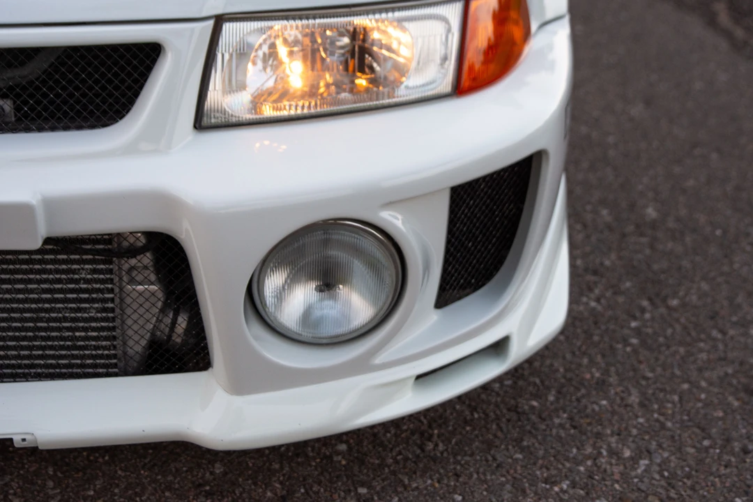 1998 Mitsubishi Lancer Evolution V 6th Gen - Image 27 of 31