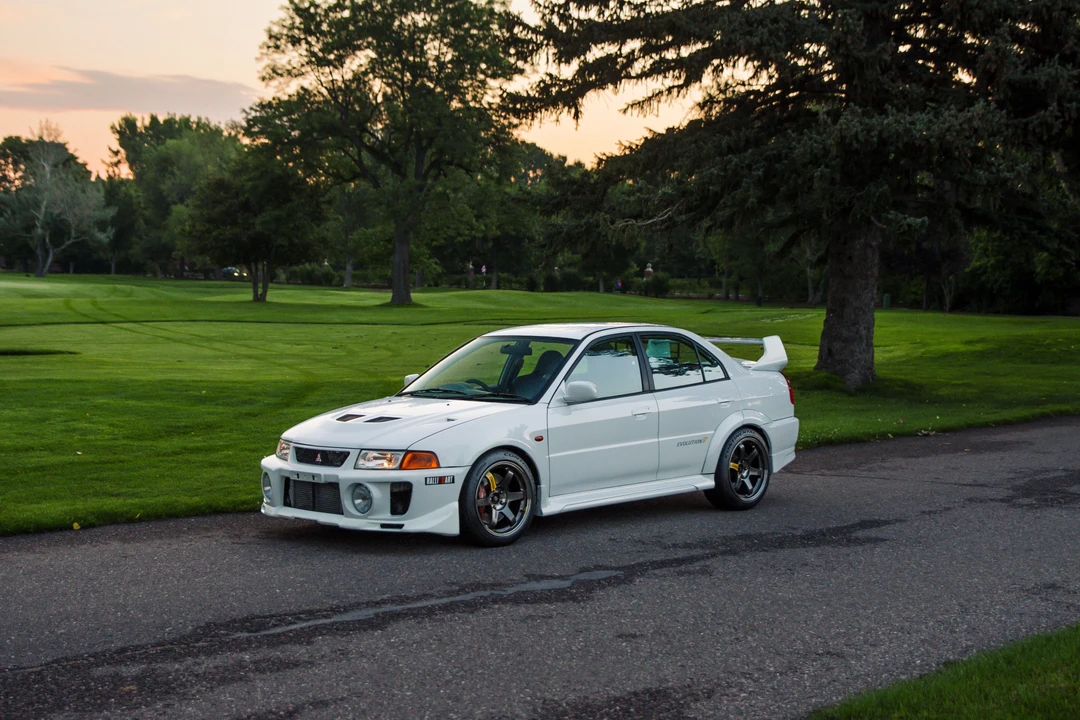 1998 Mitsubishi Lancer Evolution V 6th Gen - Image 8 of 31