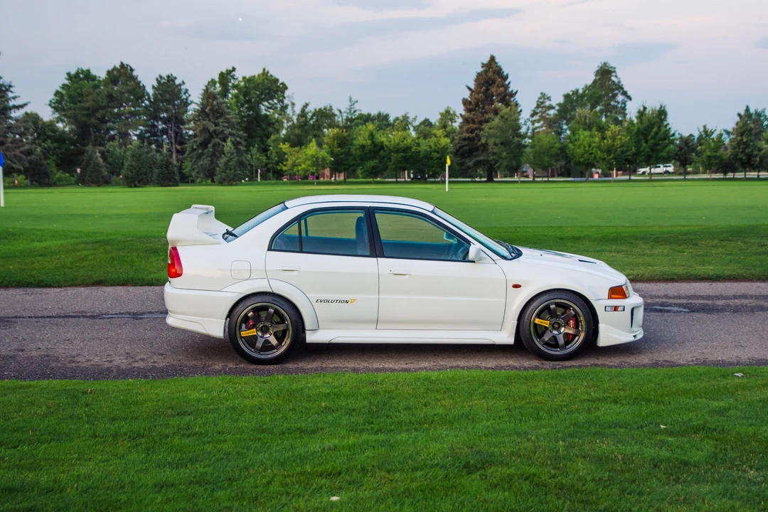 1998 Mitsubishi Lancer Evolution V 6th Gen - Image 30 of 31