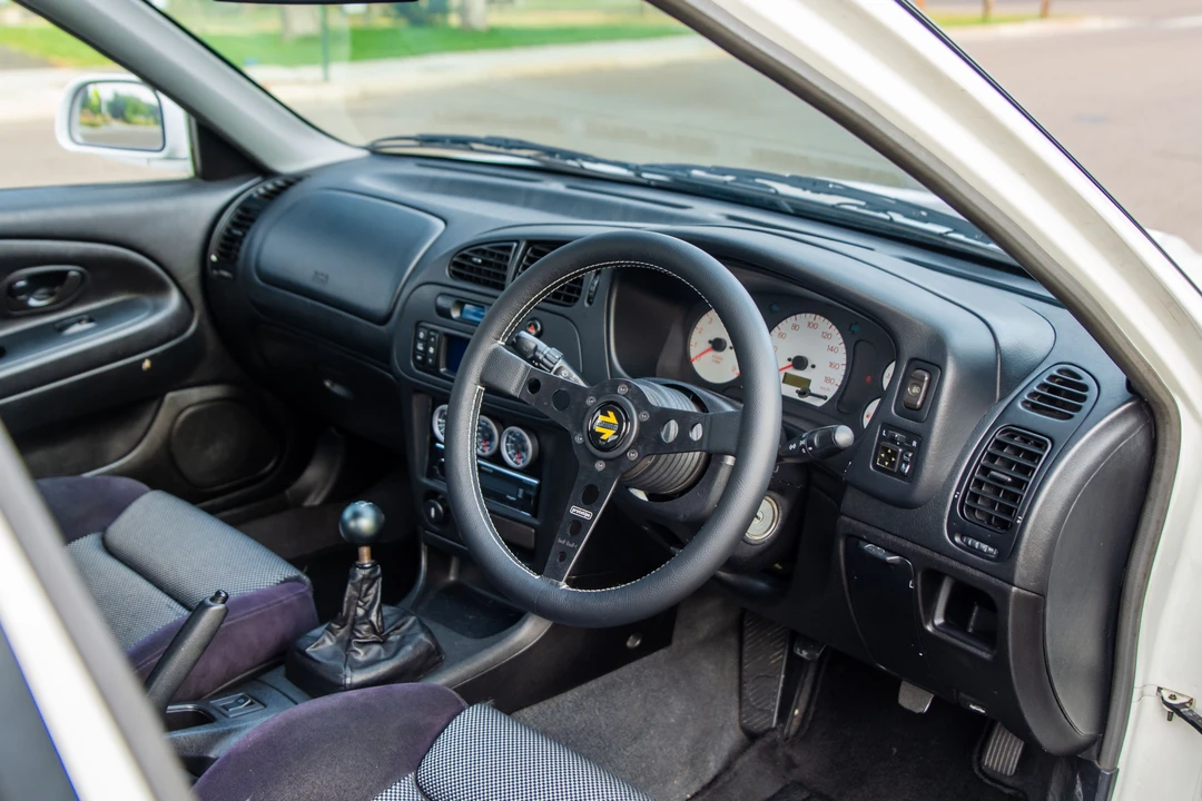 1998 Mitsubishi Lancer Evolution V 6th Gen - Image 5 of 31