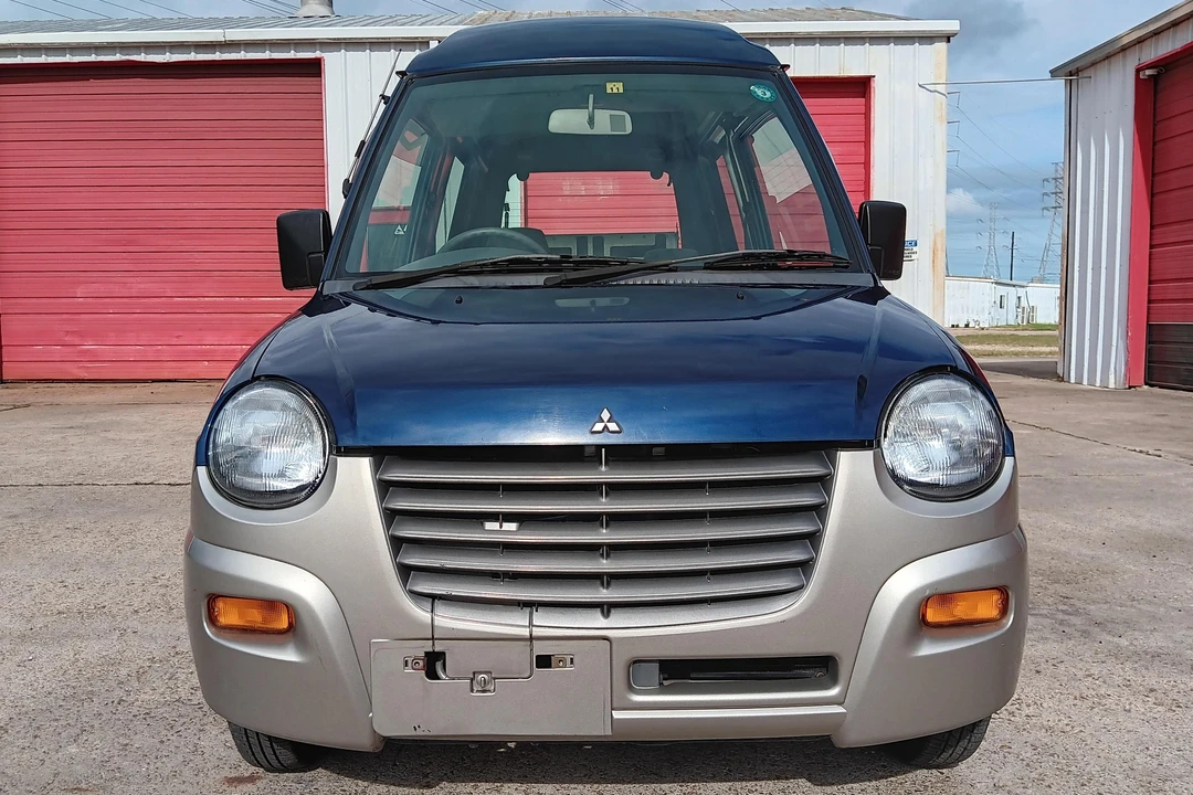 1998 Mitsubishi Toppo 2nd Gen - Image 2 of 31