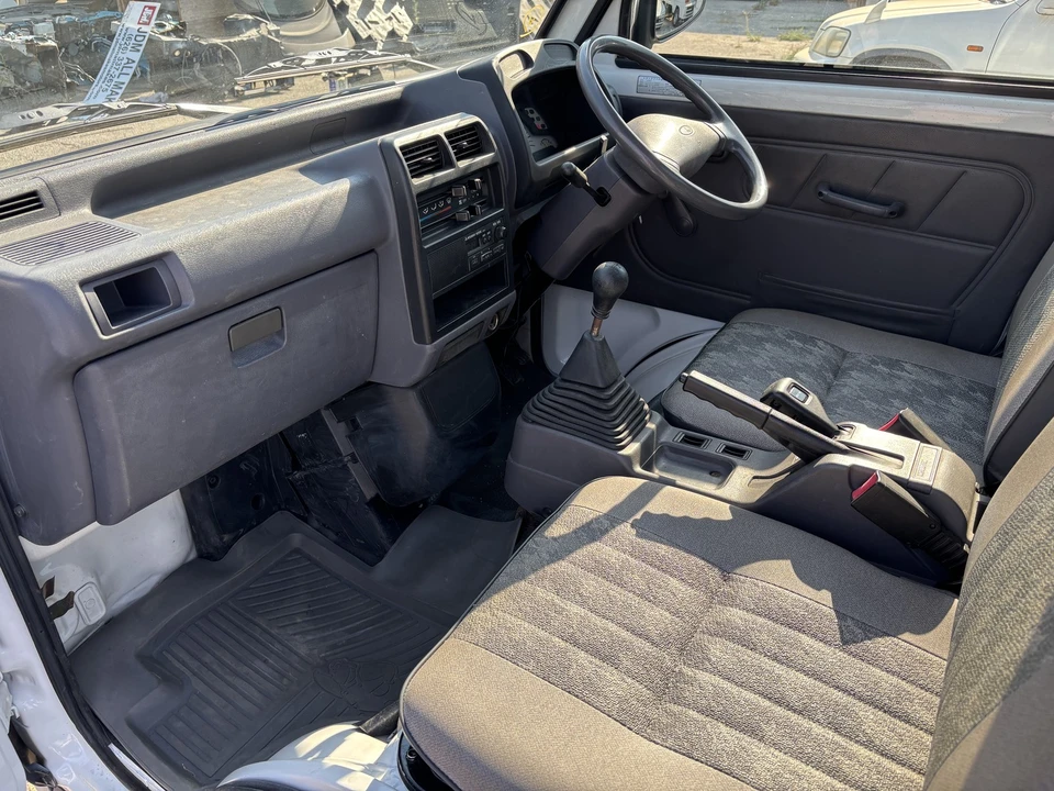 1998 Mitsubishi Minicab 5th Gen - Image 13 of 21