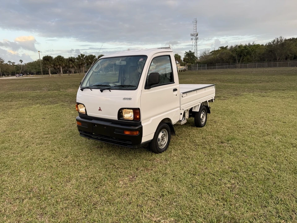 1998 Mitsubishi Minicab 5th Gen - Image 11 of 21