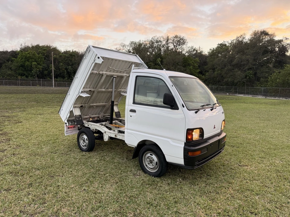 1998 Mitsubishi Minicab 5th Gen - Image 2 of 21