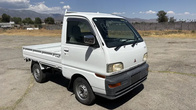 1998 Mitsubishi Minicab VX Special