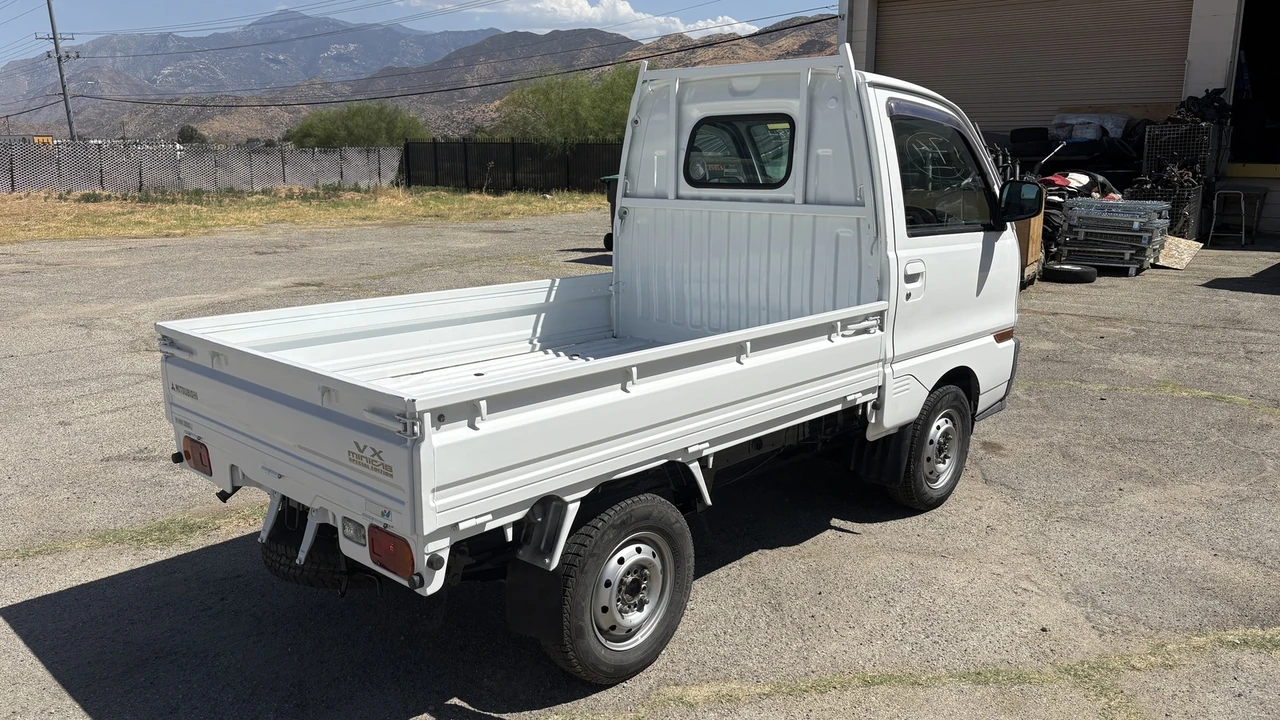 1998 Mitsubishi Minicab 5th Gen - Image 7 of 31