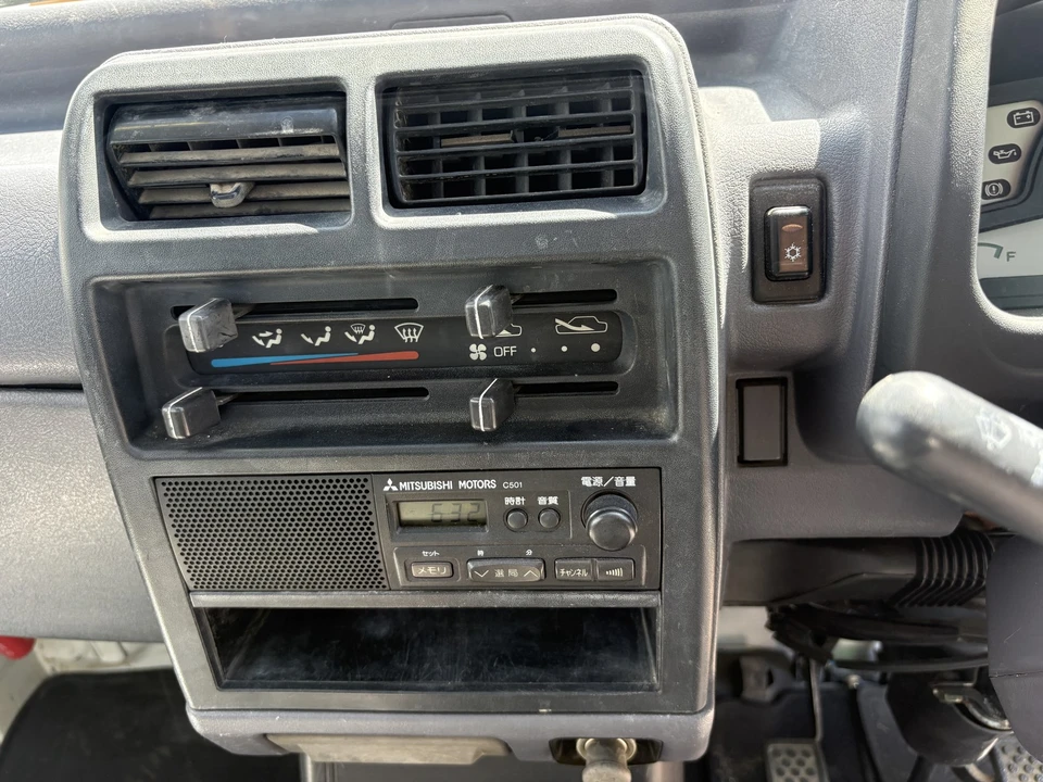 1998 Mitsubishi Minicab 5th Gen - Image 17 of 31