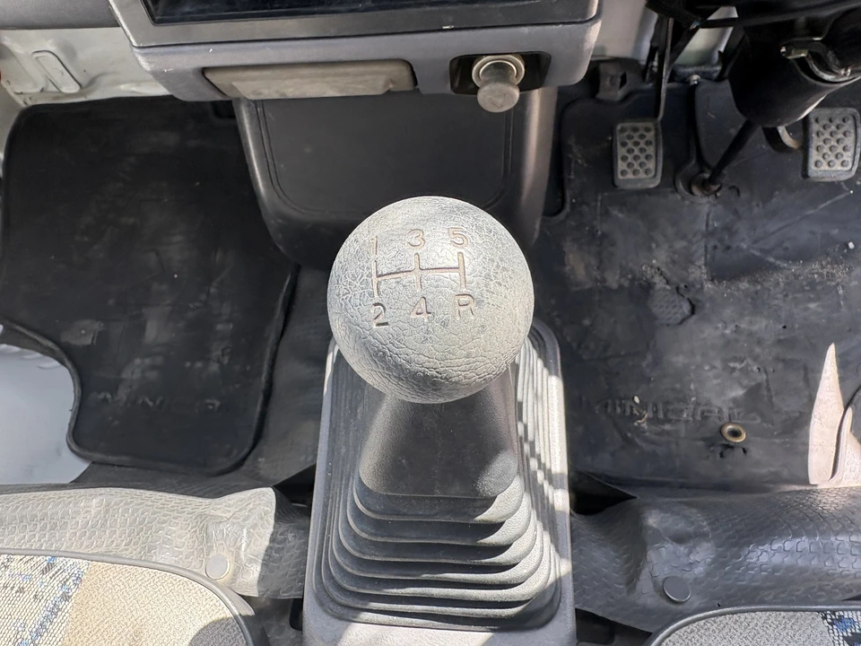 1998 Mitsubishi Minicab 5th Gen - Image 15 of 31