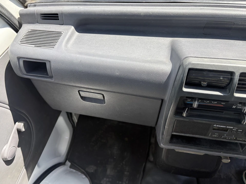 1998 Mitsubishi Minicab 5th Gen - Image 19 of 31