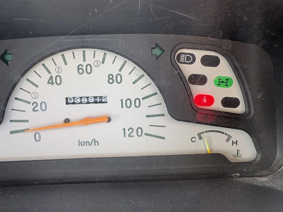 1998 Mitsubishi Minicab 5th Gen - Image 14 of 31