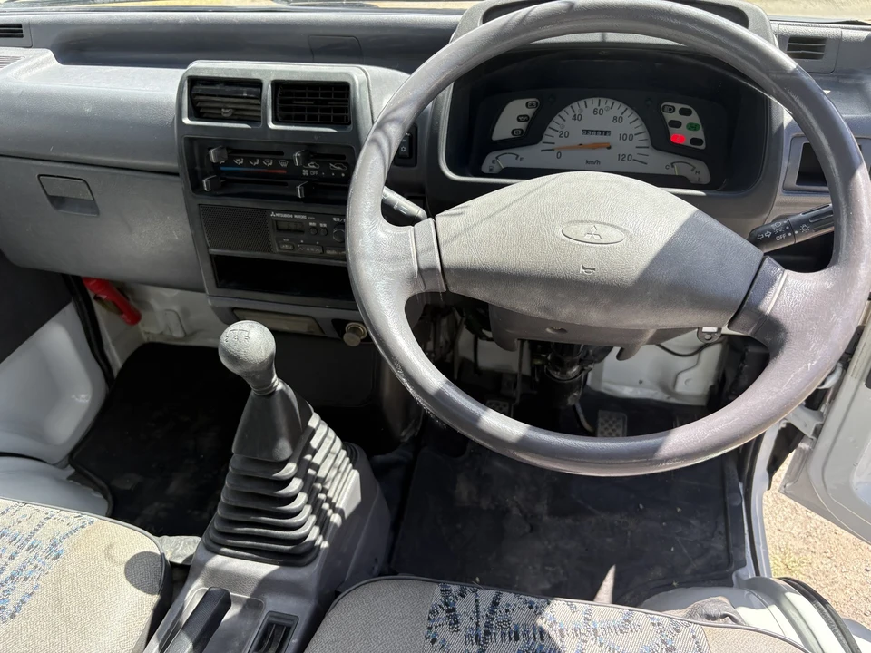 1998 Mitsubishi Minicab 5th Gen - Image 13 of 31
