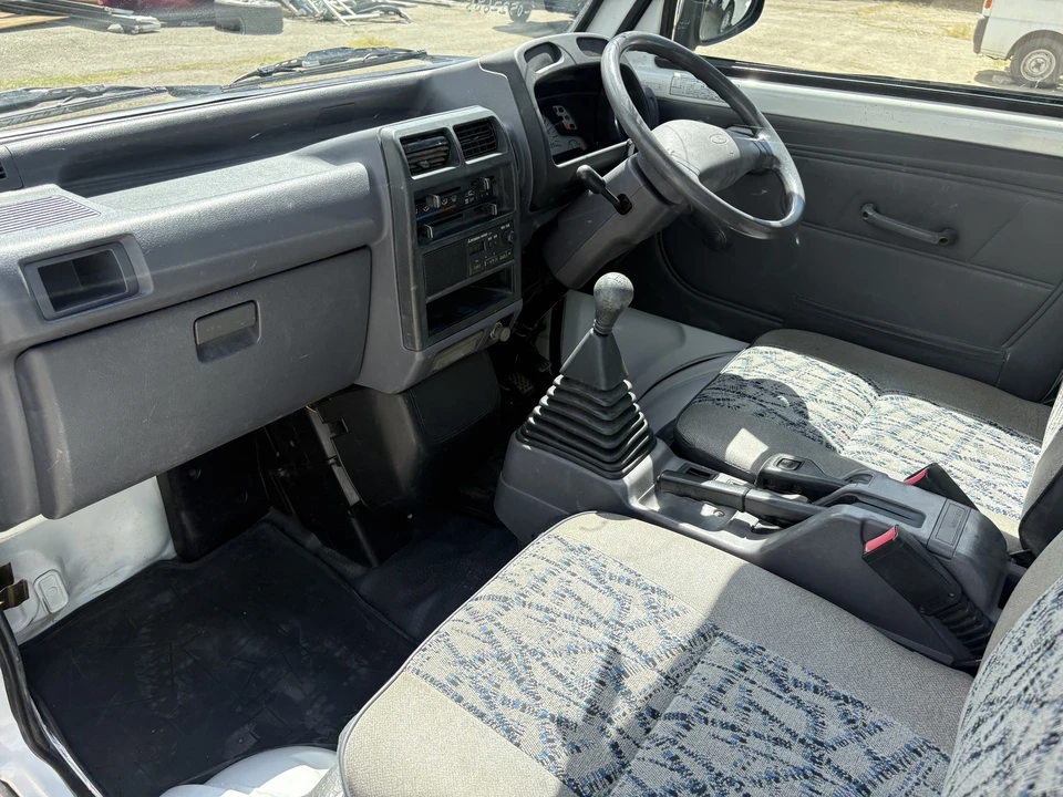 1998 Mitsubishi Minicab 5th Gen - Image 28 of 31