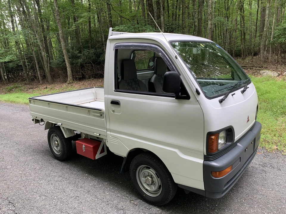 1998 Mitsubishi Minicab 5th Gen - Image 2 of 31
