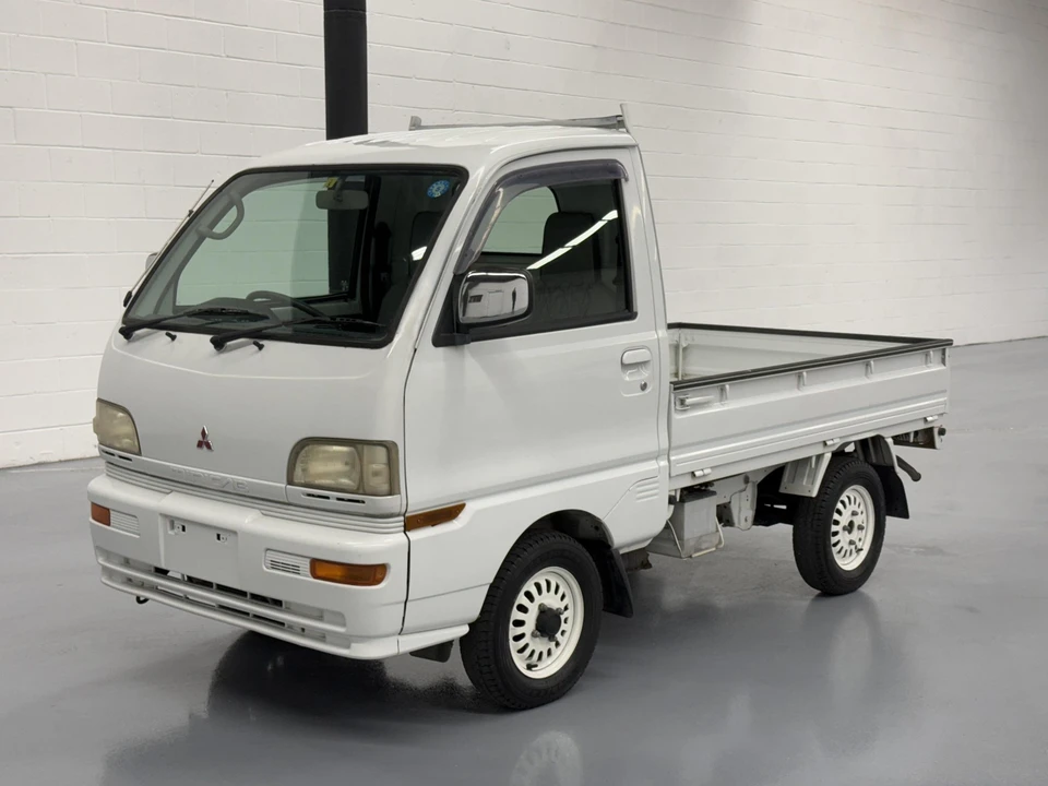 1998 Mitsubishi Minicab 5th Gen - Image 2 of 31