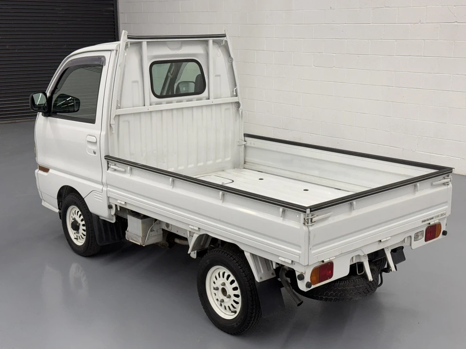 1998 Mitsubishi Minicab 5th Gen - Image 5 of 31