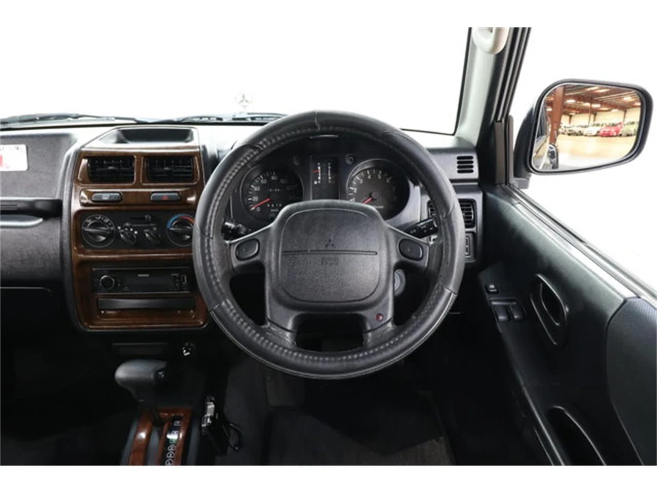 1998 Mitsubishi Pajero/Montero 2nd Gen - Image 10 of 31