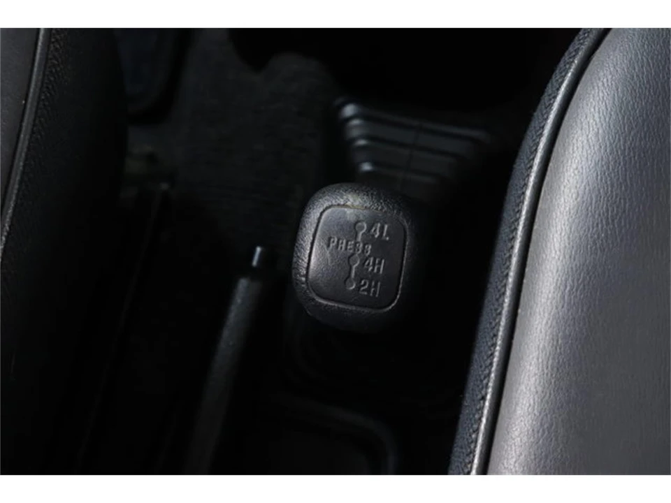 1998 Mitsubishi Pajero/Montero 2nd Gen - Image 15 of 31