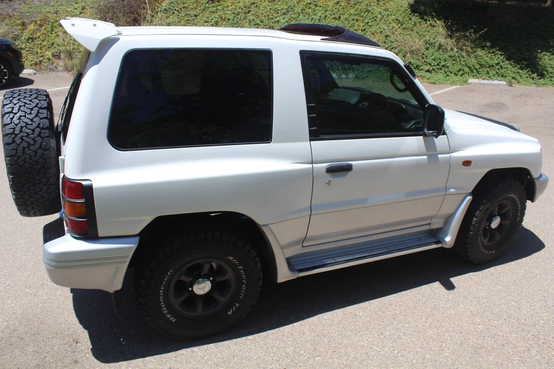 1998 Mitsubishi Pajero/Montero 2nd Gen - Image 15 of 31