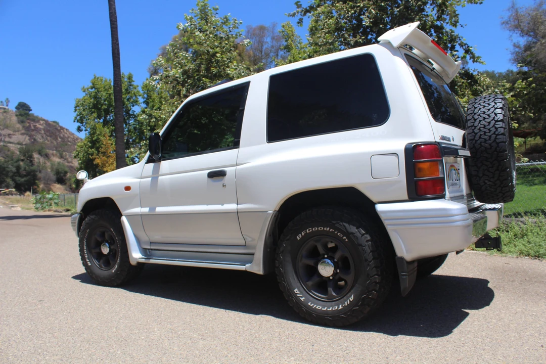 1998 Mitsubishi Pajero/Montero 2nd Gen - Image 11 of 31
