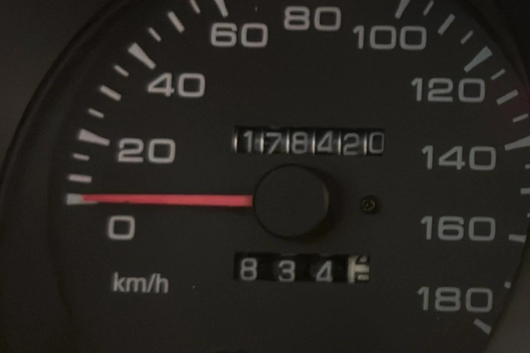 1998 Mitsubishi Pajero/Montero 2nd Gen - Image 31 of 31