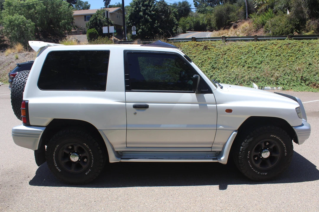 1998 Mitsubishi Pajero/Montero 2nd Gen - Image 3 of 31