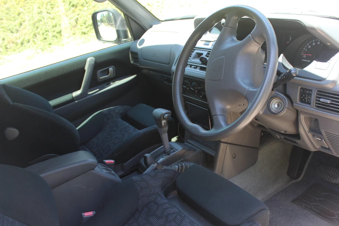 1998 Mitsubishi Pajero/Montero 2nd Gen - Image 28 of 31