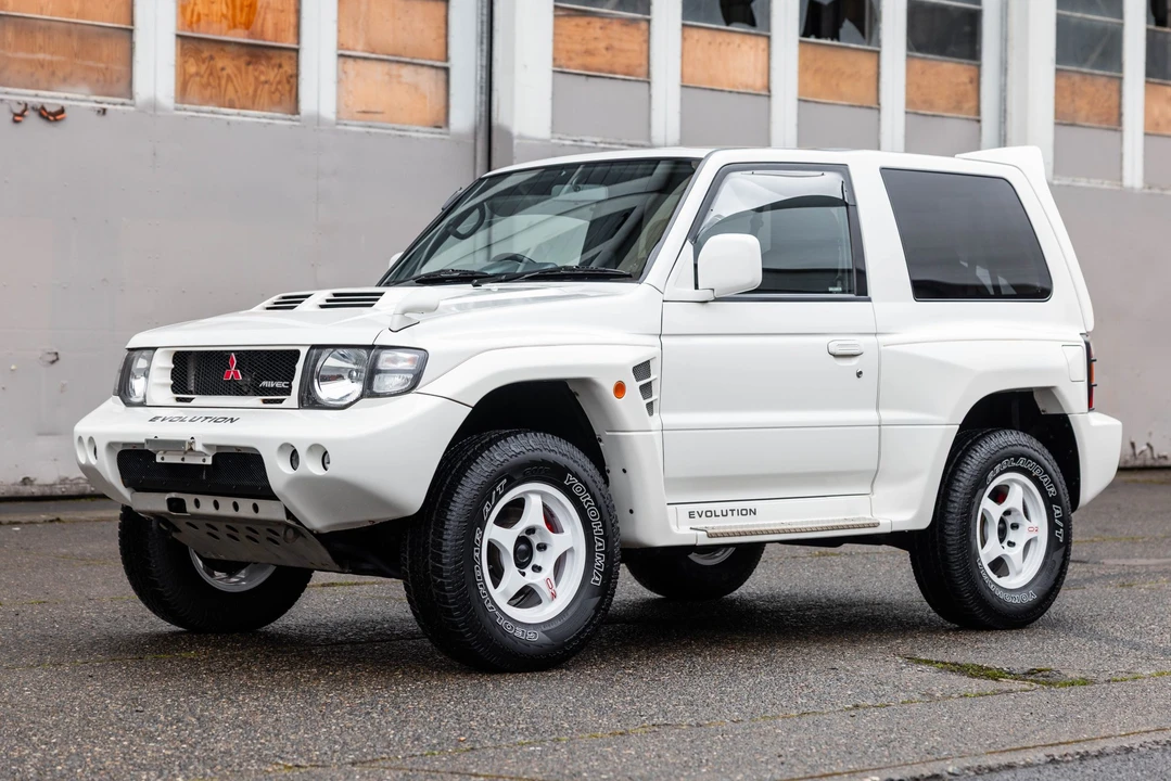 1998 Mitsubishi Pajero/Montero 2nd Gen - Image 8 of 31