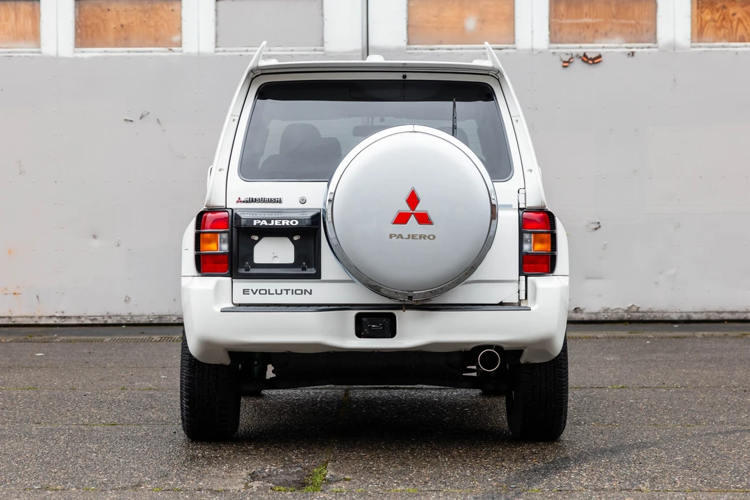 1998 Mitsubishi Pajero/Montero 2nd Gen - Image 16 of 31