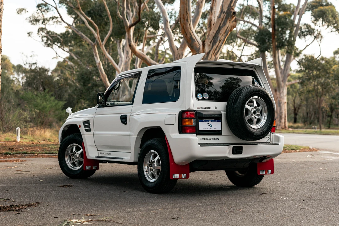 1998 Mitsubishi Pajero/Montero 2nd Gen - Image 5 of 31