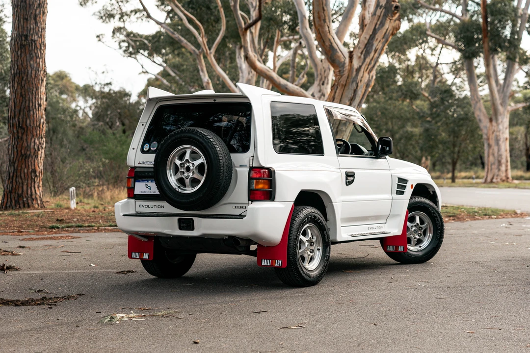 1998 Mitsubishi Pajero/Montero 2nd Gen - Image 7 of 31