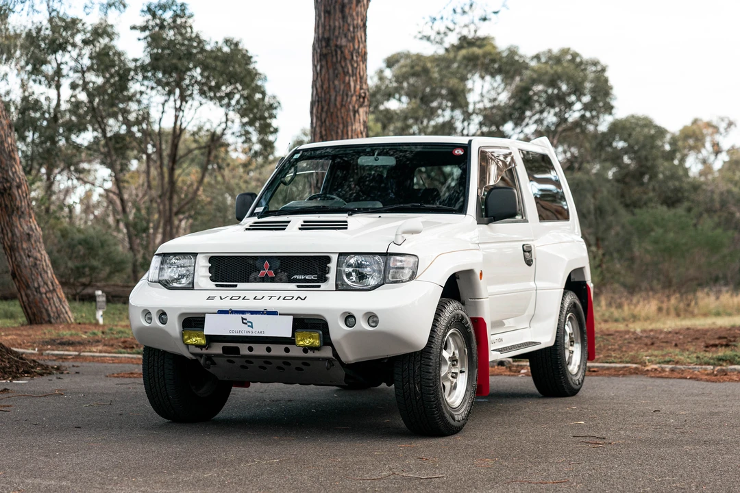 1998 Mitsubishi Pajero/Montero 2nd Gen - Image 11 of 31