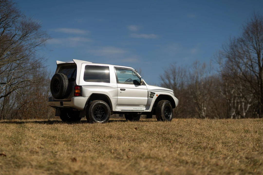 1998 Mitsubishi Pajero/Montero 2nd Gen - Image 14 of 31