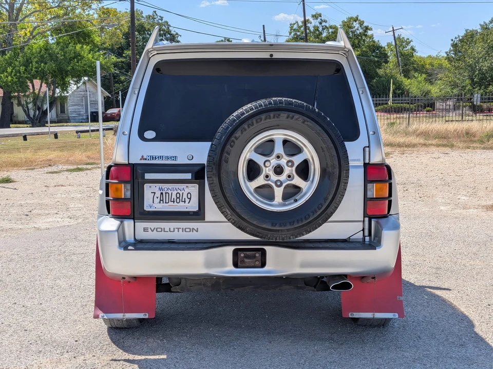 1998 Mitsubishi Pajero/Montero 2nd Gen - Image 10 of 31