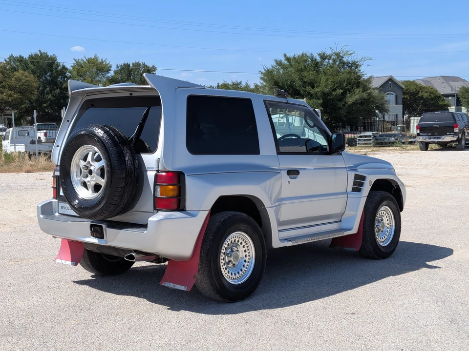 1998 Mitsubishi Pajero/Montero 2nd Gen - Image 12 of 31