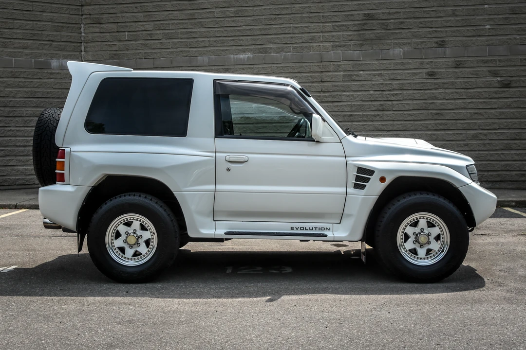 1998 Mitsubishi Pajero/Montero 2nd Gen - Image 6 of 31
