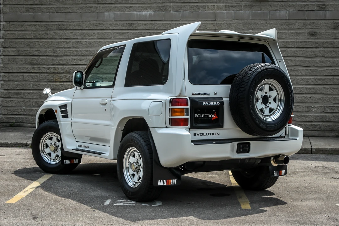 1998 Mitsubishi Pajero/Montero 2nd Gen - Image 3 of 31