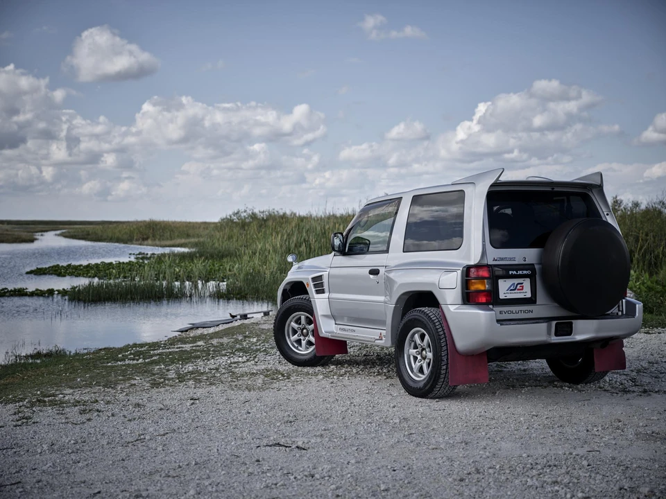 1998 Mitsubishi Pajero/Montero 2nd Gen - Image 12 of 31