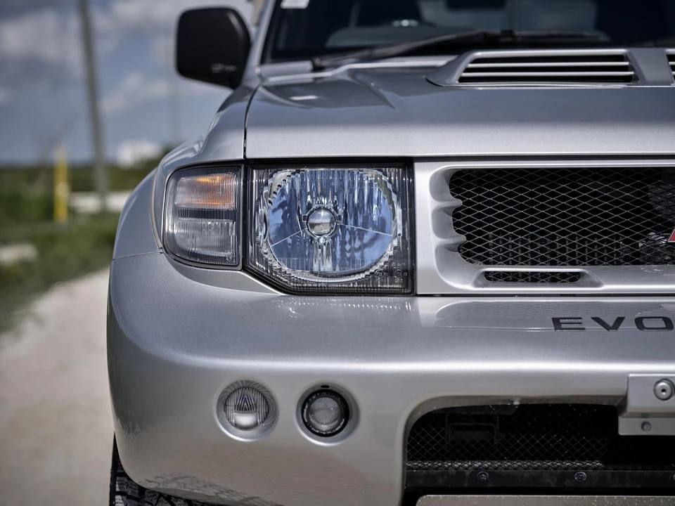 1998 Mitsubishi Pajero/Montero 2nd Gen - Image 25 of 31
