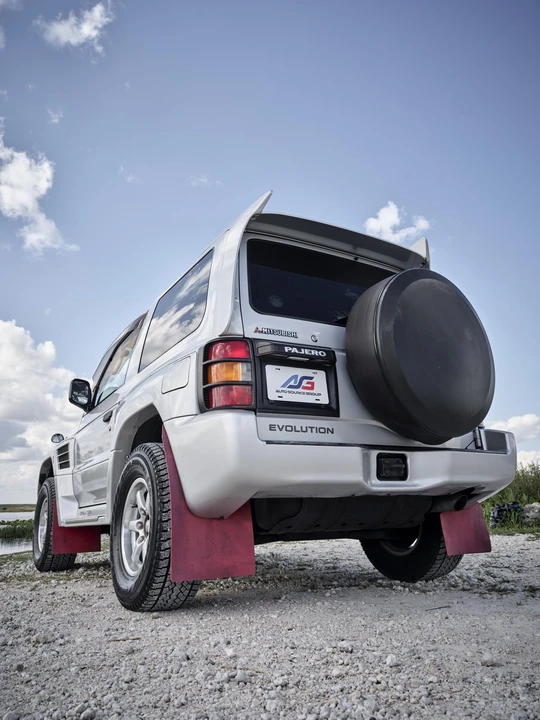 1998 Mitsubishi Pajero/Montero 2nd Gen - Image 15 of 31
