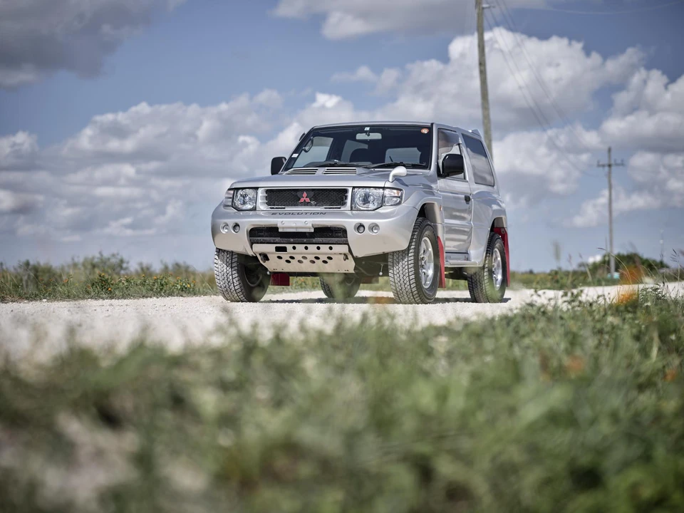 1998 Mitsubishi Pajero/Montero 2nd Gen - Image 8 of 31