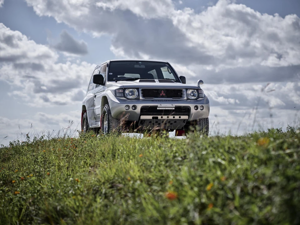 1998 Mitsubishi Pajero/Montero 2nd Gen - Image 24 of 31