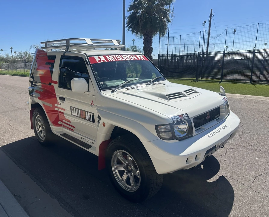 1998 Mitsubishi Pajero/Montero 2nd Gen - Image 19 of 31