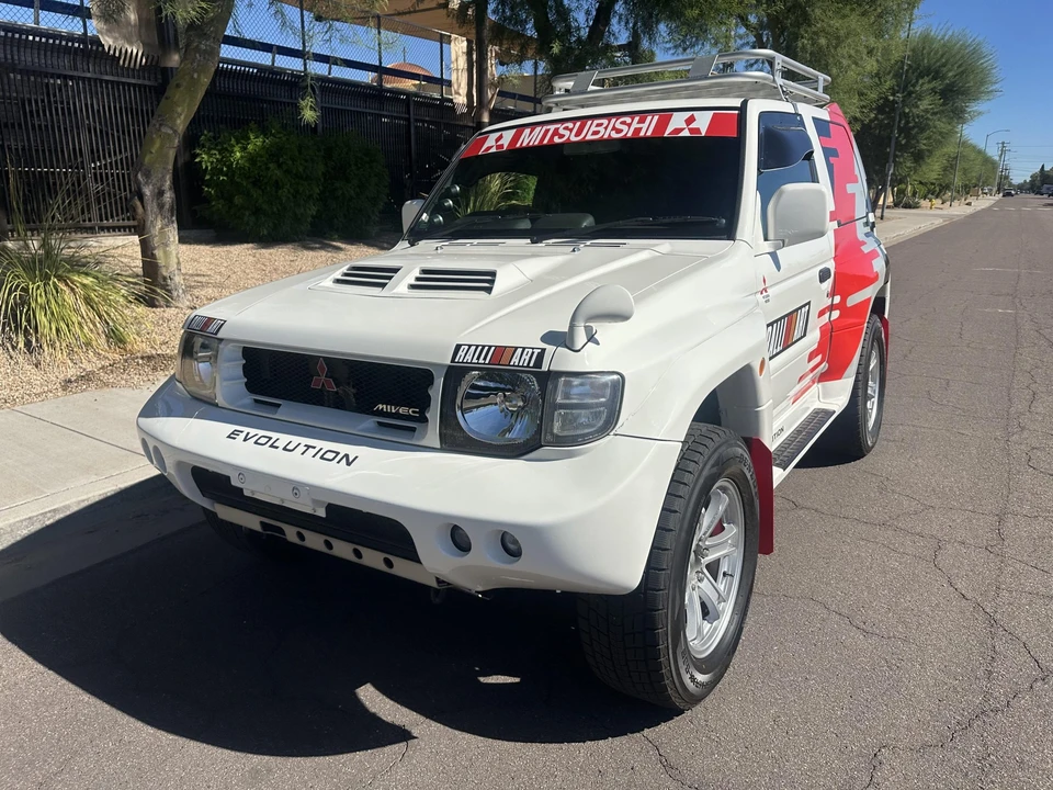 1998 Mitsubishi Pajero/Montero 2nd Gen - Image 3 of 31