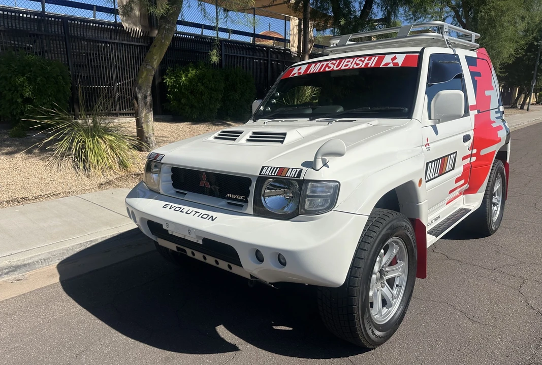 1998 Mitsubishi Pajero/Montero 2nd Gen - Image 4 of 31