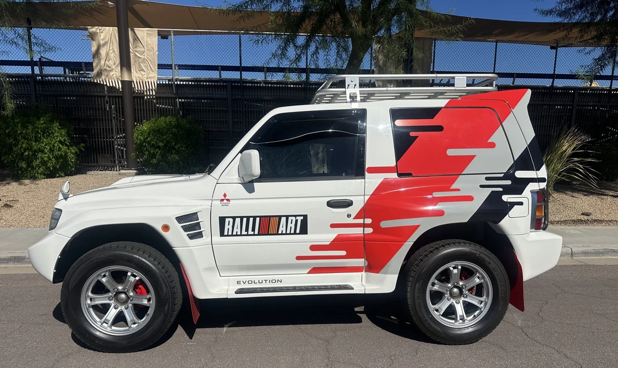 1998 Mitsubishi Pajero/Montero 2nd Gen - Image 11 of 31