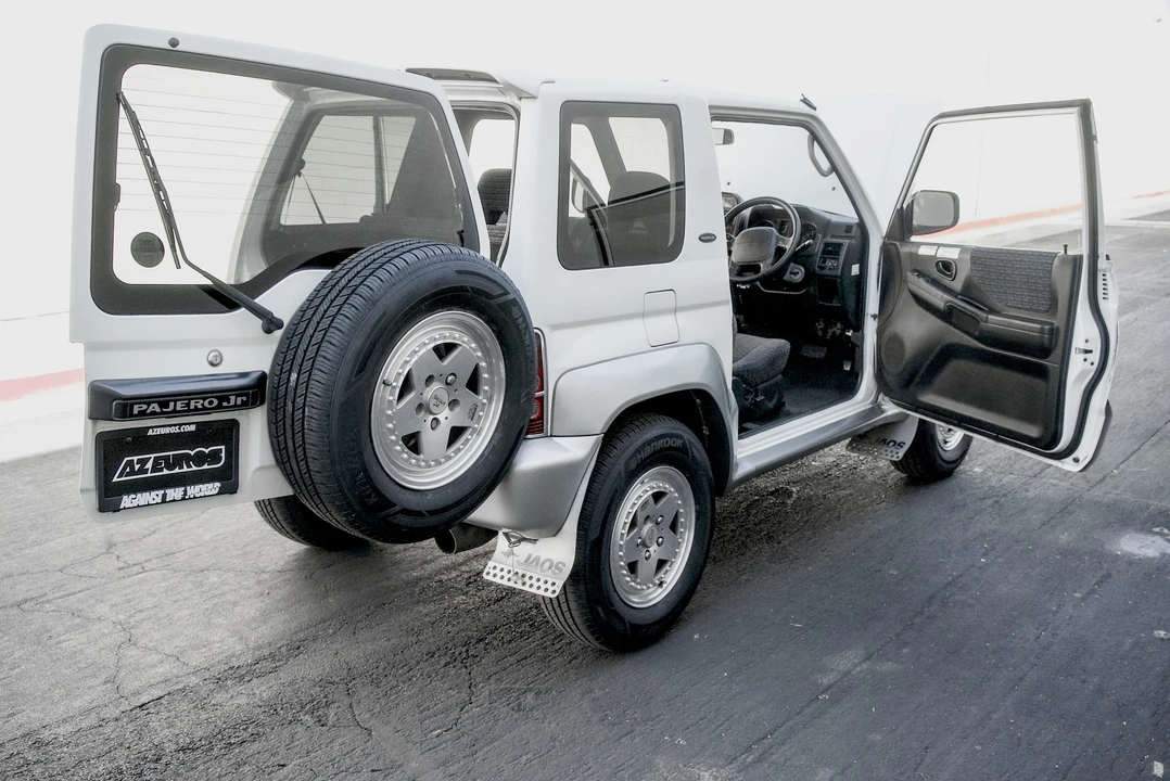 1998 Mitsubishi Pajero/Montero 2nd Gen - Image 19 of 31