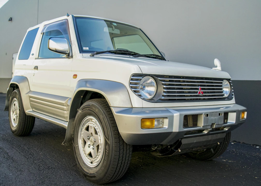 1998 Mitsubishi Pajero/Montero 2nd Gen - Image 16 of 31