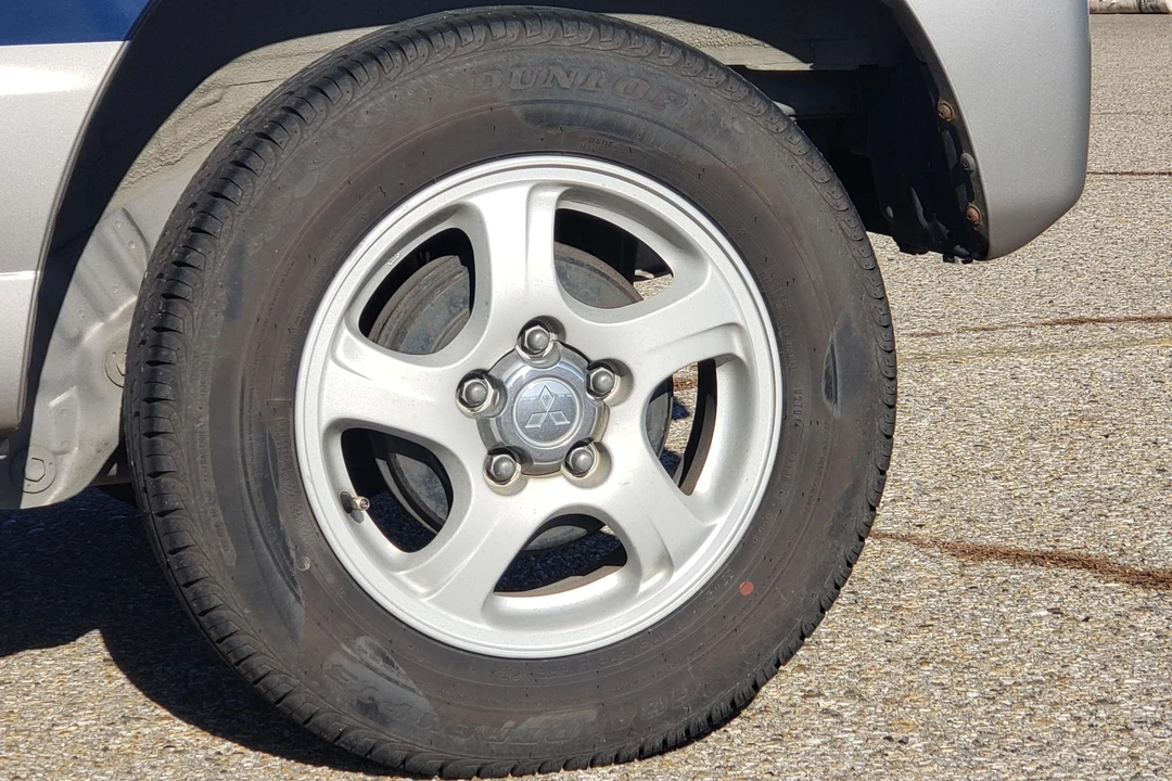 1998 Mitsubishi Pajero/Montero - Image 22 of 31