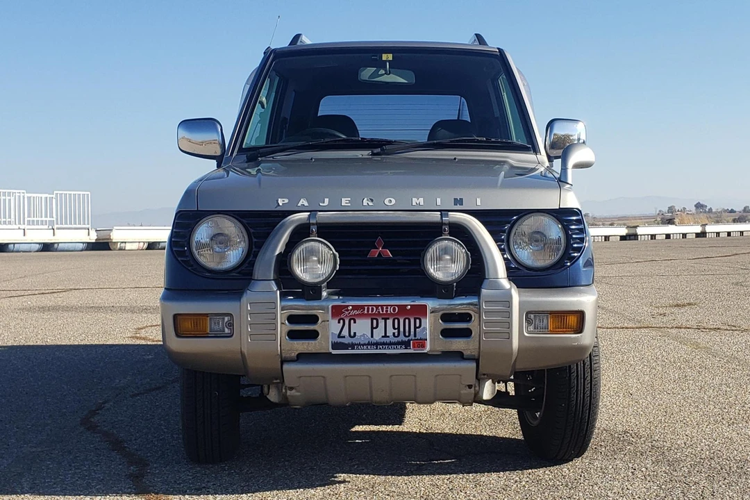 1998 Mitsubishi Pajero/Montero - Image 2 of 31